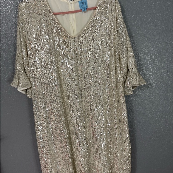 CeCe Dress - Picture 1 of 3